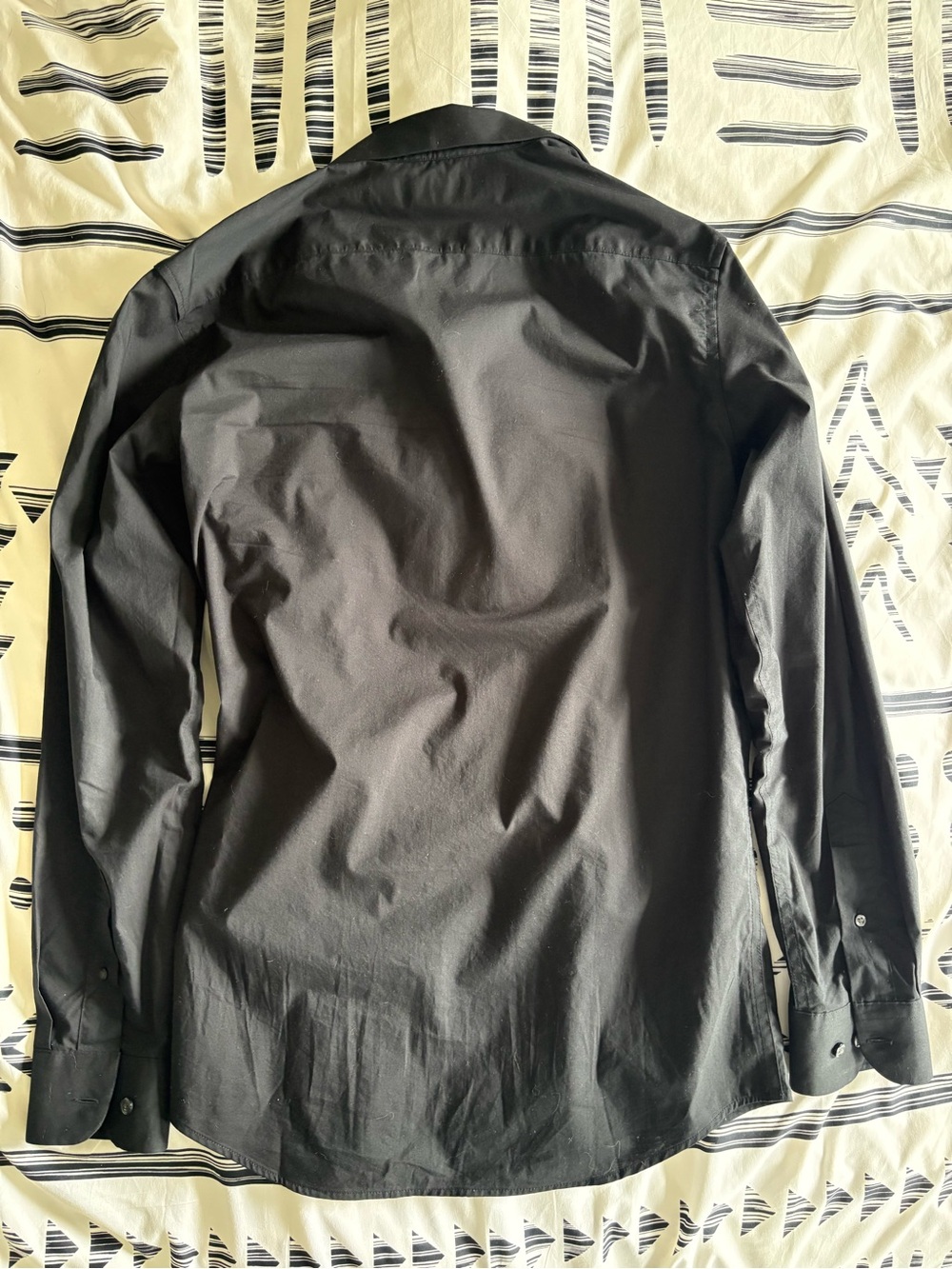 Old Navy Black Slim-Fit Signature Performance Long Sleeve Dress Shirt - Picture 5 of 5